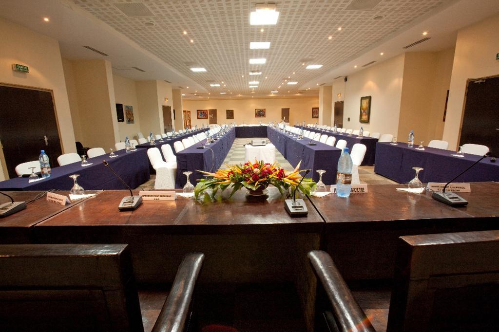 Hotel El Farouk Bamako Extérieur photo